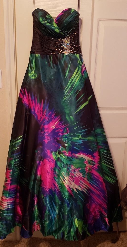 Prom / quinceanera dress